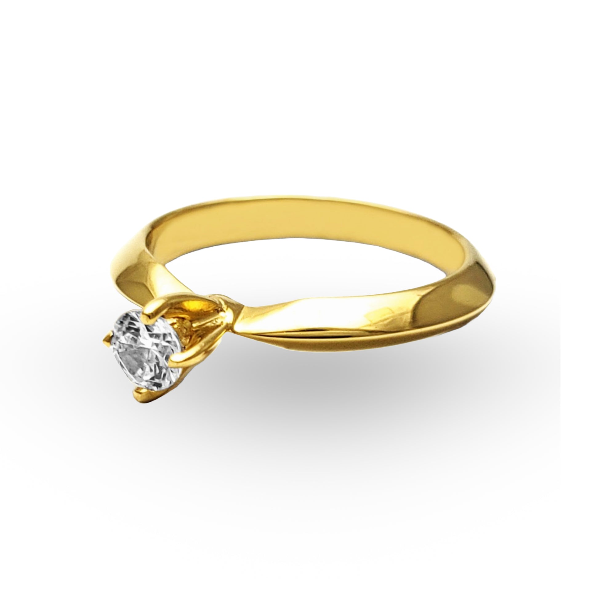 Déjese enamorar por la delicadeza del Anillo de Compromiso ZABULON en Oro / Oro Rosa / Oro Blanco 14k con Zirconia, un testimonio de la belleza en la promesa eterna. Este anillo, con su zirconia resplandeciente, no es solo una joya, sino un símbolo de un futuro juntos, brillante y puro.