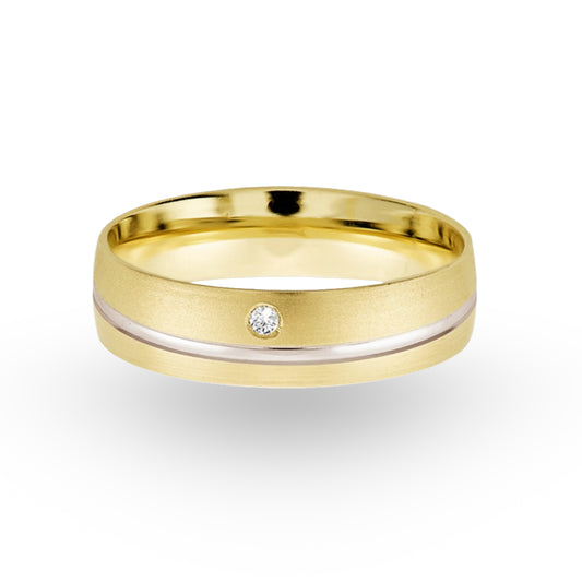 La Argolla de Matrimonio en Oro 14k con Zirconia de ZABULON es una expresión de amor que trasciende lo ordinario. La zirconia, incrustada con maestría, simboliza la luz y claridad que su unión trae a la vida.